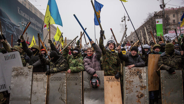 За акциями в Киеве стоят западные спецслужбы