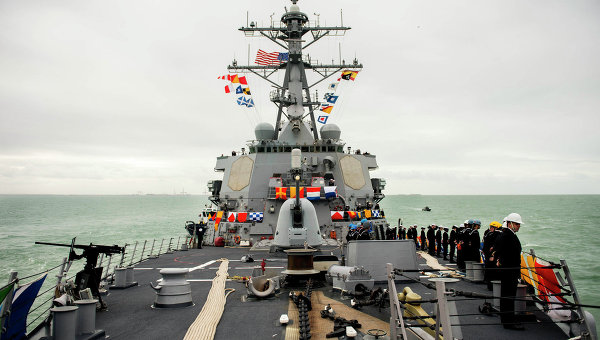 Эсминец ВМС США «Дональд Кук» вошел в Черное море