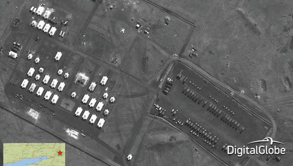 НАТО представило фото войск России на границе Украины