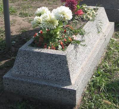 В Волжском бизнесмена заподозрили в мошенничестве с надгробиями