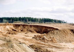 В Волгограде лавина песка обрушилась на 13-летнего подростка