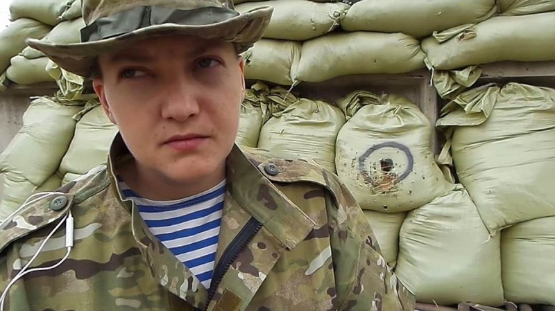 СКР нашел доказательства вины летчицы Савченко в ее телефоне