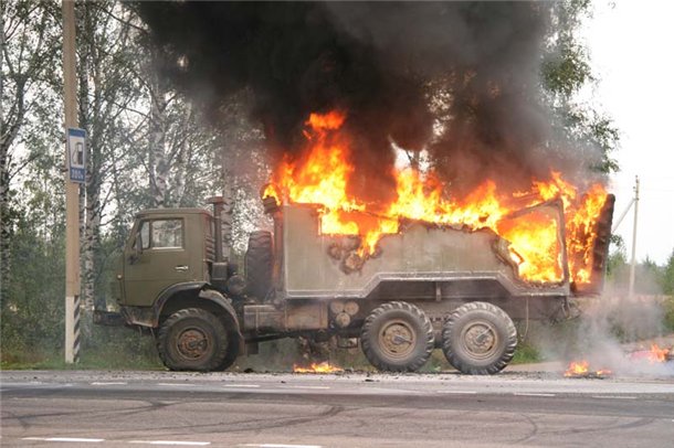 В Волгограде сгорел КАМАЗ, один человек погиб