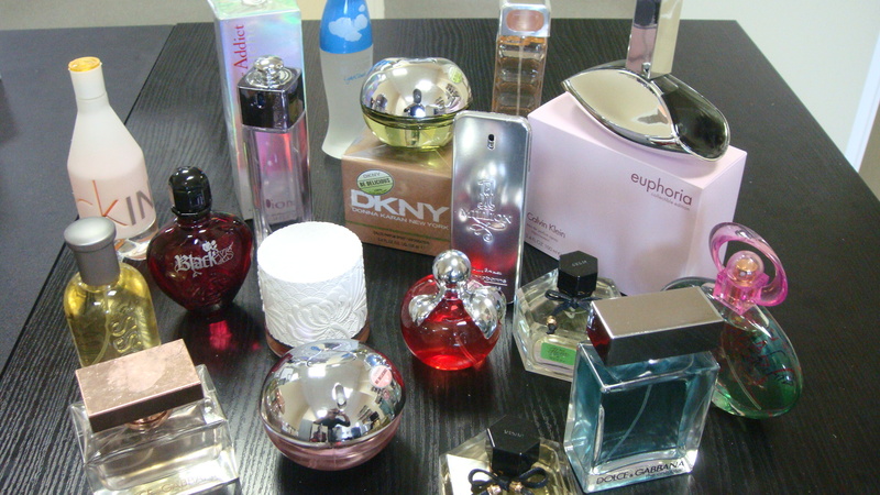 В Волжском две молодые девушки попались на краже парфюмерии