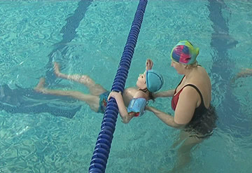 Инвалиды Волжского борются за возможность бесплатно посещать бассейн