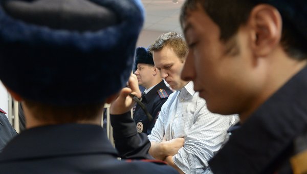 Алексей Навальный получил условный срок