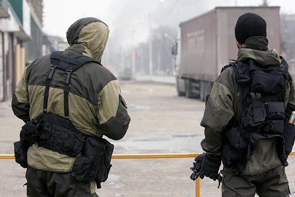 В Грозном боевики захватили школу