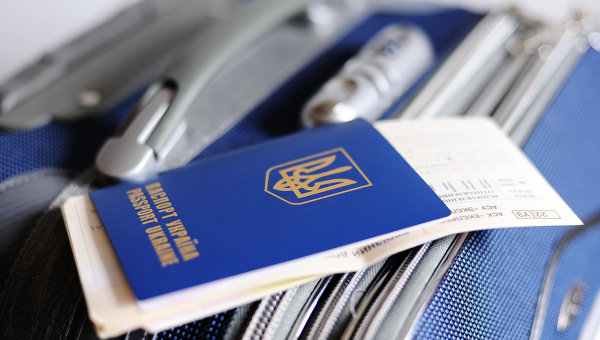 Россия отменит с 1 января миграционные послабления для украинцев
