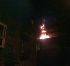 В доме на пр. Ленина неизвестные спалили балкон