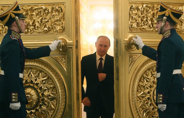 Путин: в России не может быть дворцовых переворотов