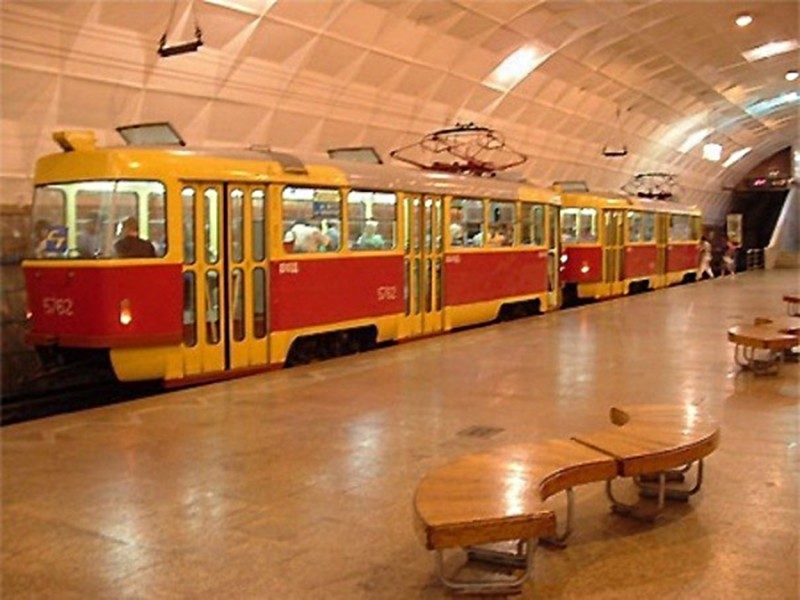 Волгоградский скоростной трамвай сошел с рельсов