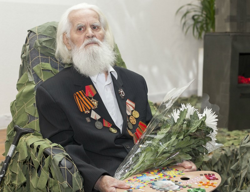 Волжскому художнику-монументалисту исполнилось 89 лет