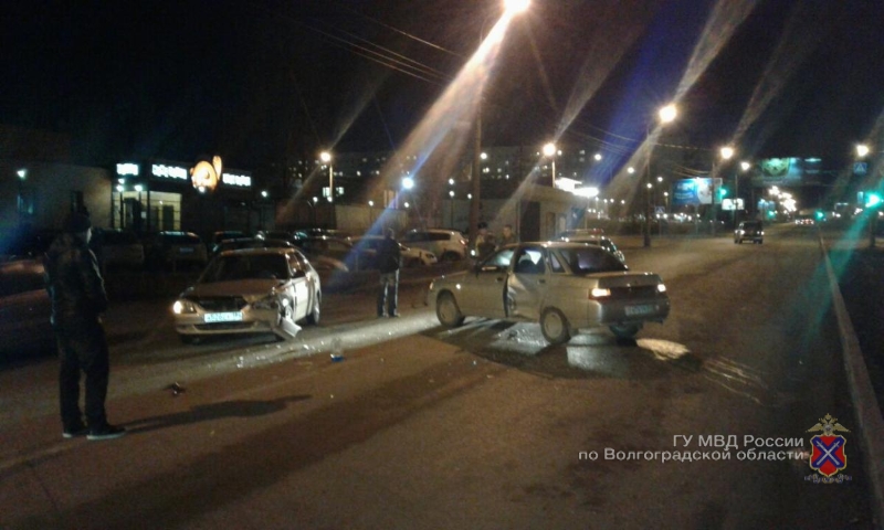В автоаварии в Волгограде пострадала 5-летняя девочка