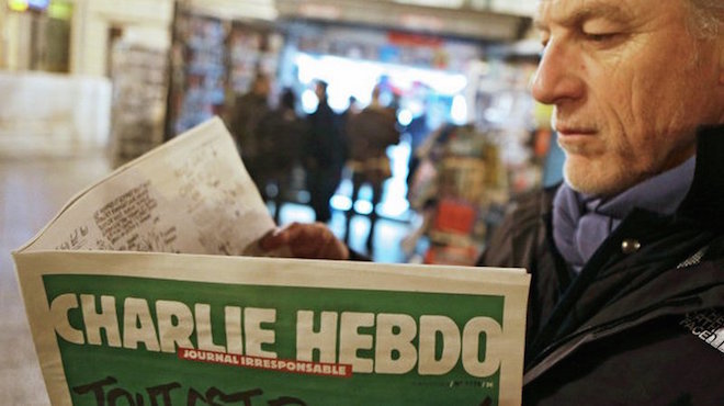 Charlie Hebdo опубликовал карикатуры с потерпевшим крушение A321