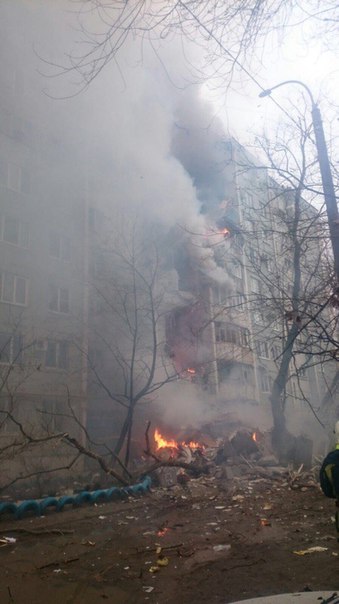 В Волгограде в многоэтажке произошел взрыв