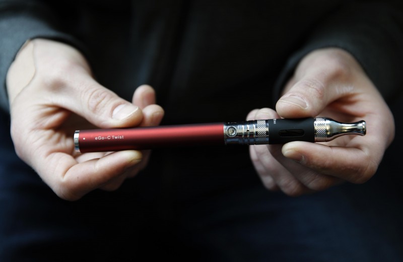 Волгоградского подростка задержали за кражу электронных сигарет