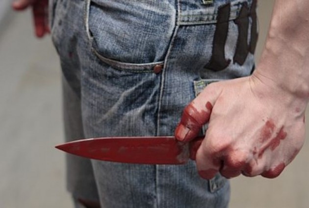Сельскую учительницу во время урока порезал ножом родственник-псих