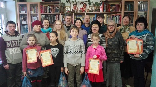 В Волжском наградили победителей конкурса «Рождественская открытка 2016»