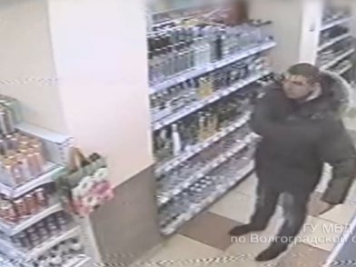 В Котовском районе полицейские задержали вора дорогого алкоголя в тот момент, когда он пришёл в магазин за сигаретами
