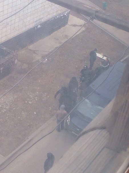 В Волгограде при штурме квартиры покончил собой мужчина, открывший огонь по полицейским