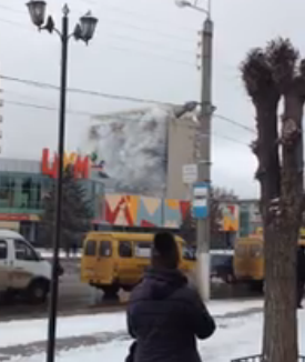 Пожар в многоэтажке в центре Волжского устроил неосторожный курильщик