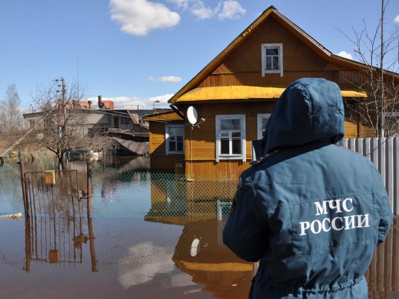 В Волжском отработали действия экстренных служб при затоплении острова Зеленый