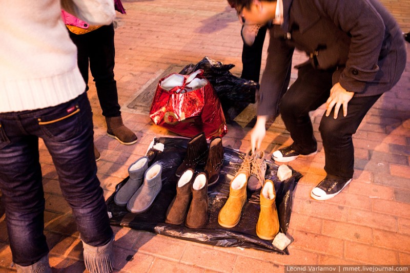 На рынках Волжского появились места для секонд-хенда