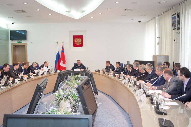 Дмитрий Рогозин провел в Волгограде совещание по вопросам оборонного комплекса