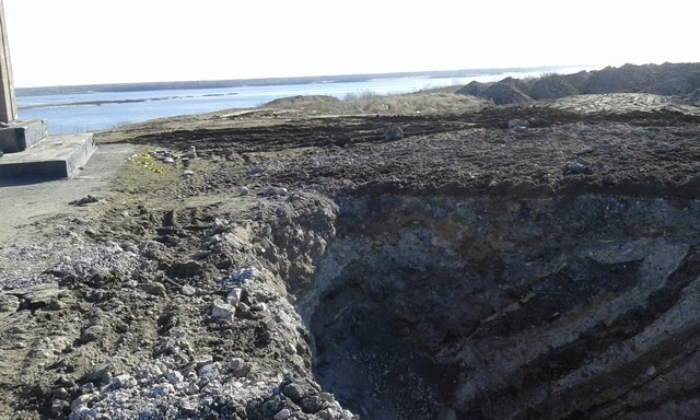 В Волгограде на месте братской могилы вырыли котлован