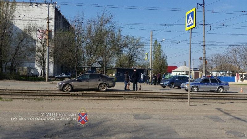 В Волгограде водитель иномарки сбил 75-летнего пешехода