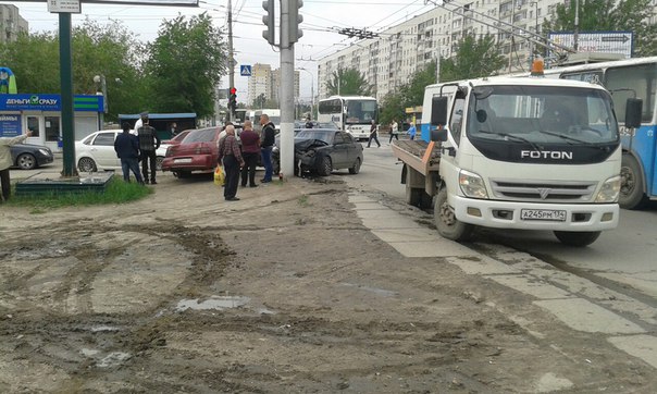 В Волгограде столкнулись 5 автомобилей