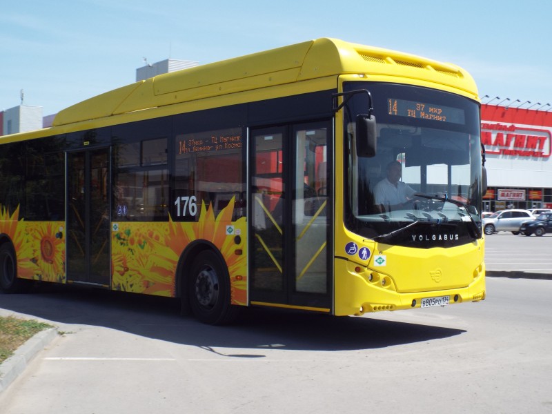Жители Волжского оценили преимущества новых автобусов по маршруту №14