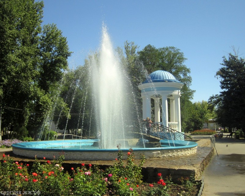 Главный фонтан парка «ВГС» заиграет новыми красками