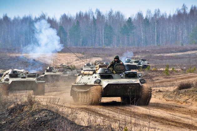 Россия перебрасывает к западной границе две мотострелковые бригады