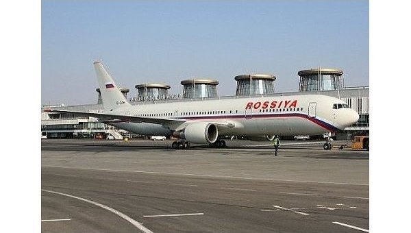 Авиакомпания «Россия» прекратила продажу билетов в Анталью