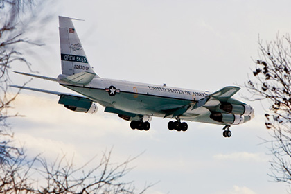 В Хабаровске сел американский самолет-разведчик