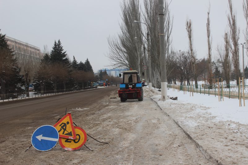 Снегоуборочная техника на Волжских улицах