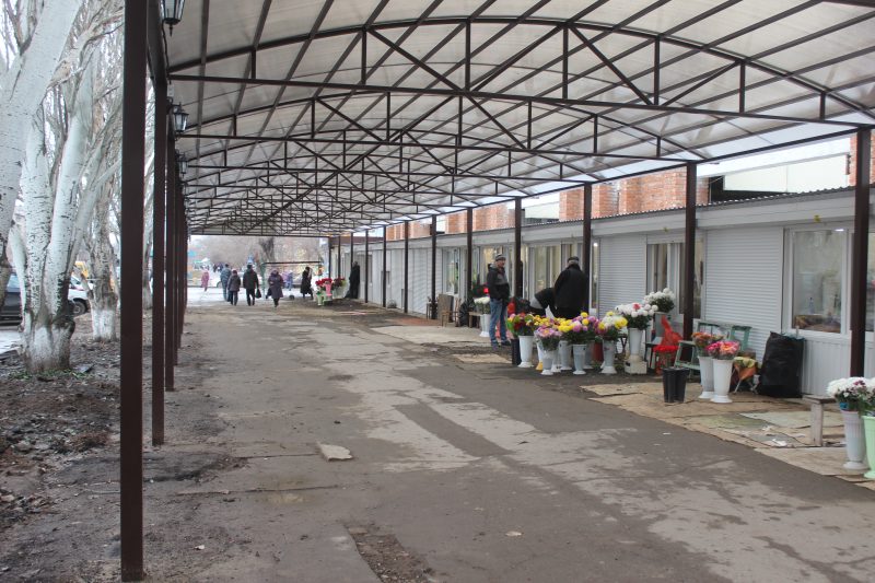 Реорганизация городских рынков в Волжском