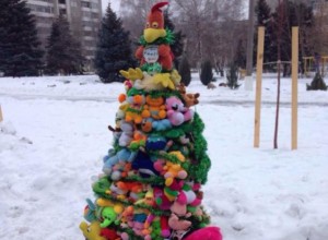 «Вернисаж новогодних елок»