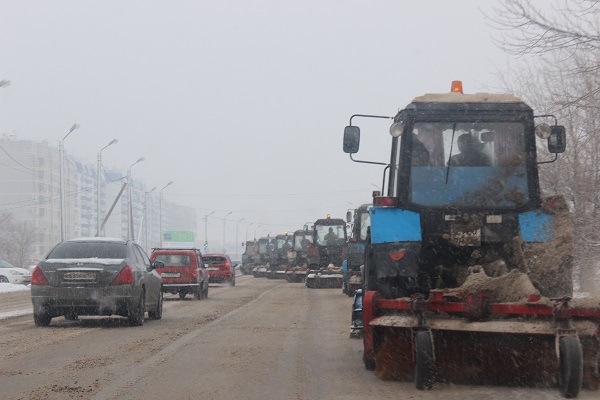 Уборка снега в Волжском