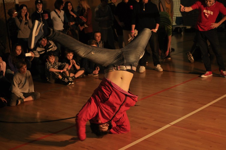 Конкурс по брейк-дансу и хип-хопу «Стильная фишка» в Волжском