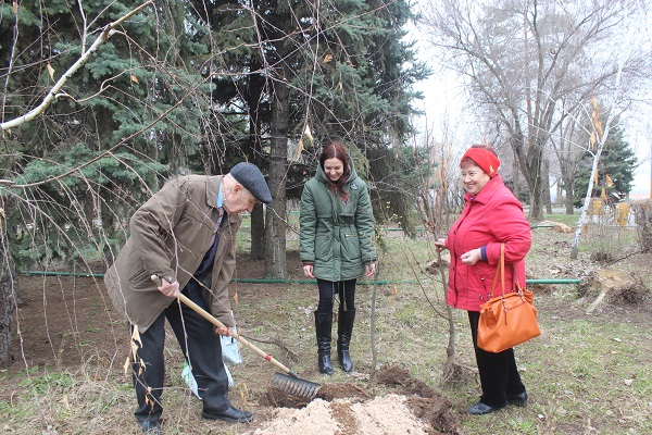 Массовый субботник в Волжском!